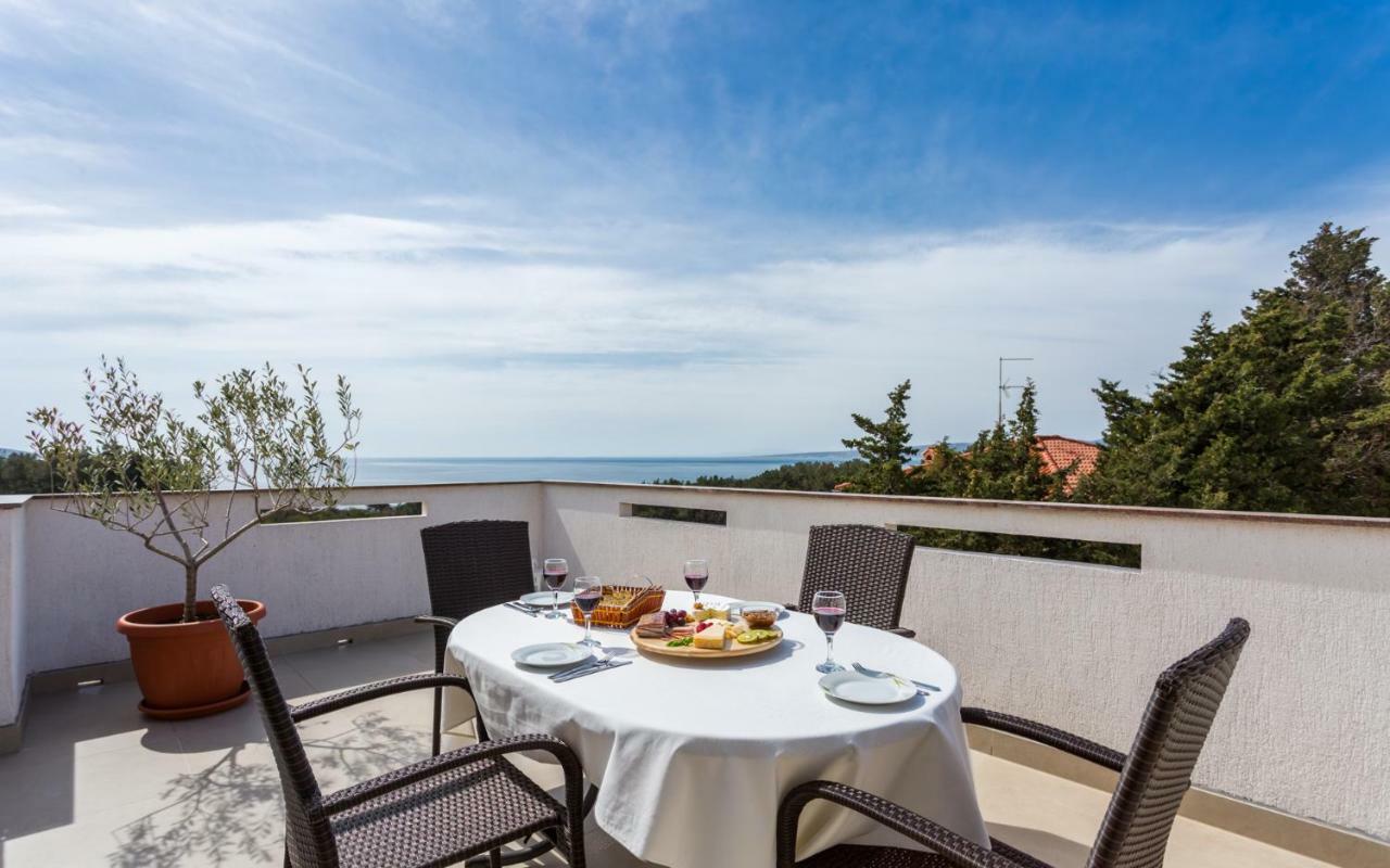 Apartment Deni Крк Экстерьер фото