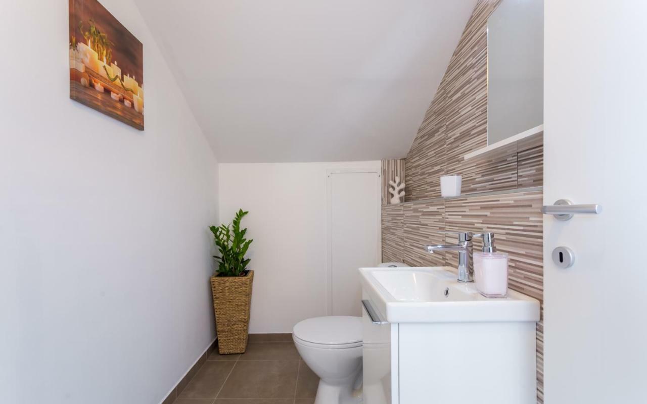 Apartment Deni Крк Экстерьер фото